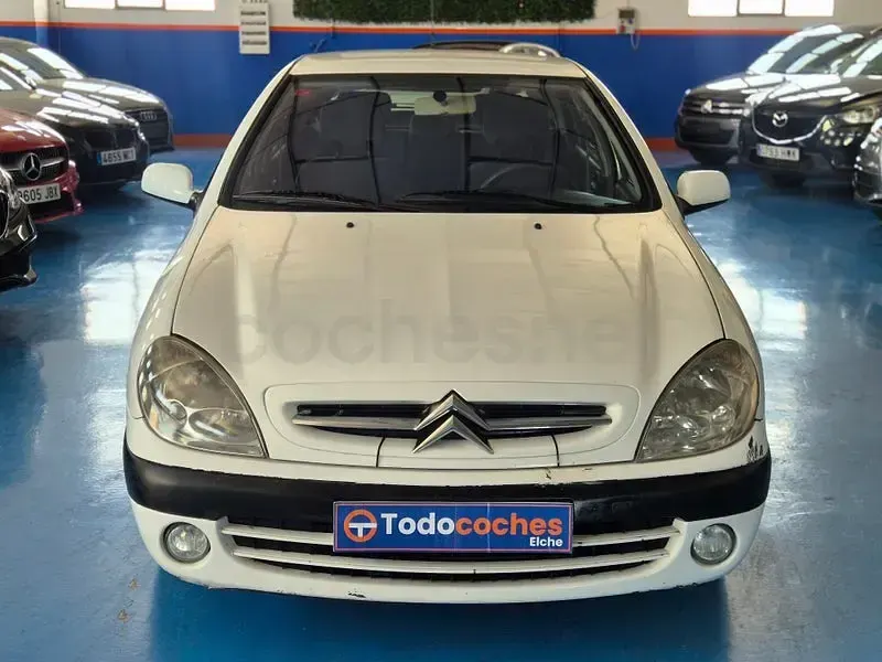 Usado Citroën Xsara 90 CV (66 kW) 2003 Blanco Berlina