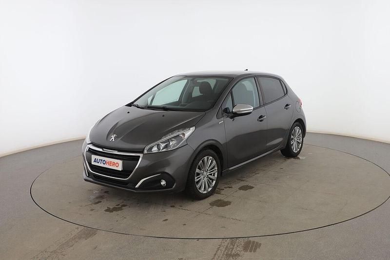 Gris Usado 2017 Peugeot 208 Style Utilitario | 7399 € (Buen precio) - Imagen 1/3