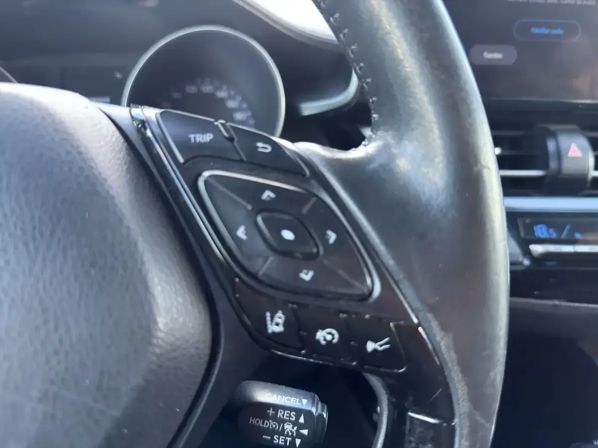 Usado Toyota C-HR Advance 122 CV (89 kW) 2022 Blanco SUV