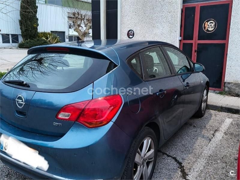 Azul Usado 2015 Opel Astra Selective Berlina | 8500 € (Precio justo) - Imagen 1/4