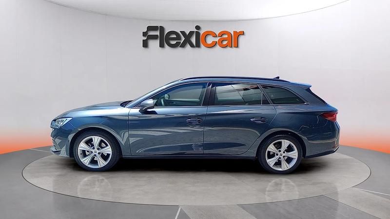 Usado Seat Leon FR 151 CV (111 kW) 2024 Gris Familiar