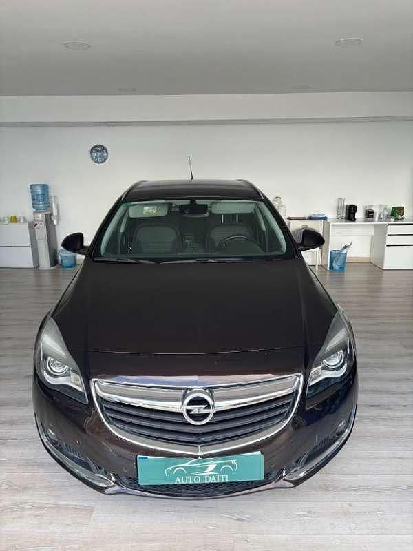 Usado Opel Insignia 101 CV (74 kW) 2017 Burdeos Familiar