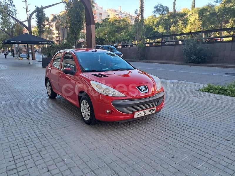 Rojo Usado 2010 Peugeot 206+ Utilitario | 4990 € (Precio justo) - Imagen 1/4