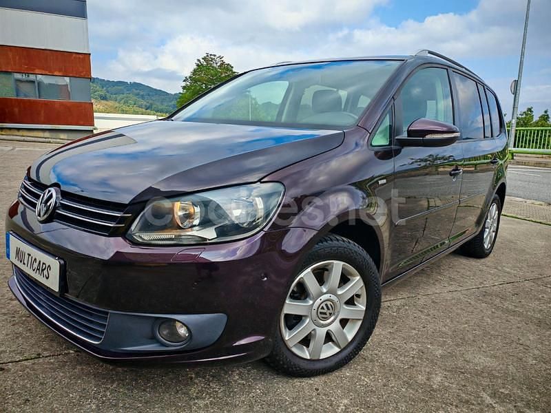 Violeta / lila Usado 2013 VW Touran Advance Monovolumen | 12.499 € (Precio justo) - Imagen 1/4