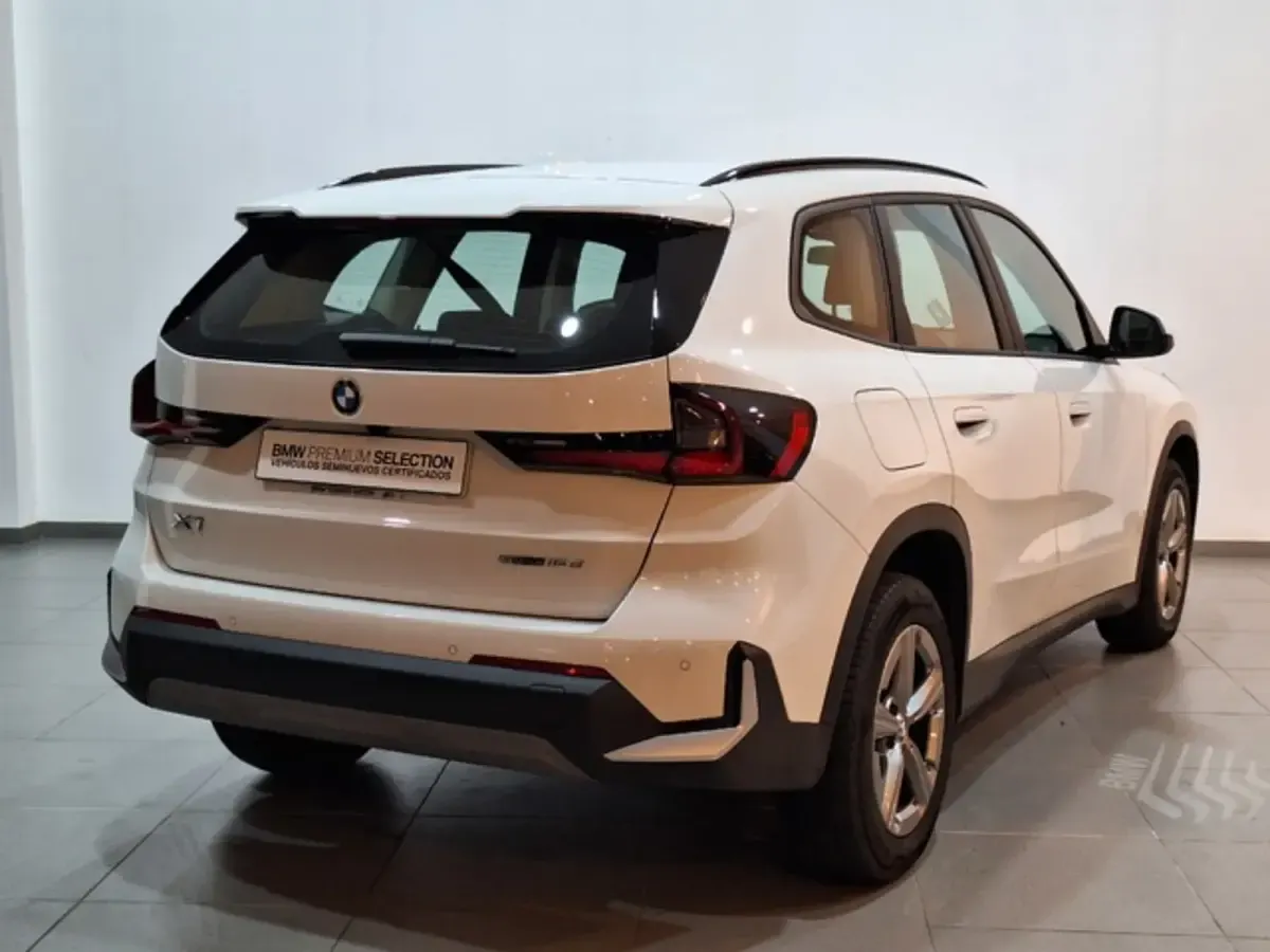 Usado BMW X1 Comfort Edition 150 CV (110 kW) 2023 Blanco SUV