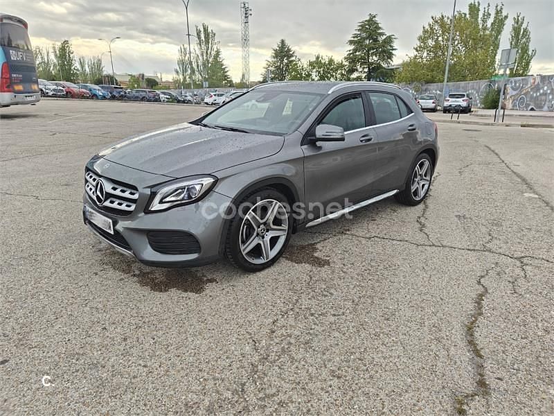 Usado Mercedes GLA200 156 CV (114 kW) 2018 Gris / plata SUV