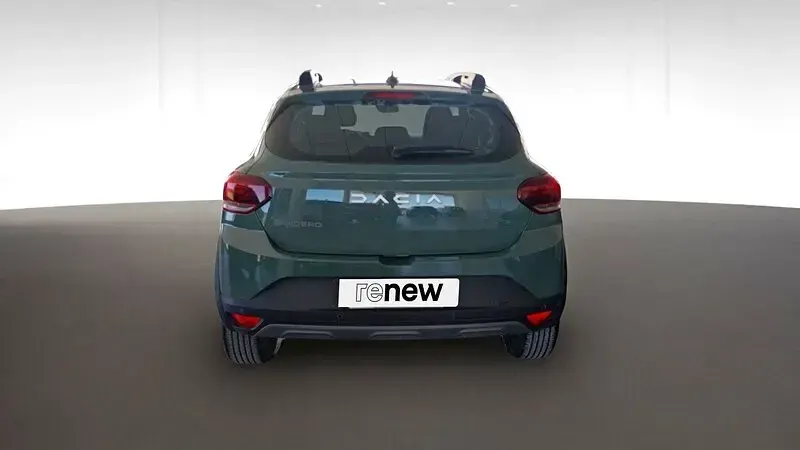 Usado Dacia Sandero Expression 100 CV (73 kW) 2022 Verde Berlina