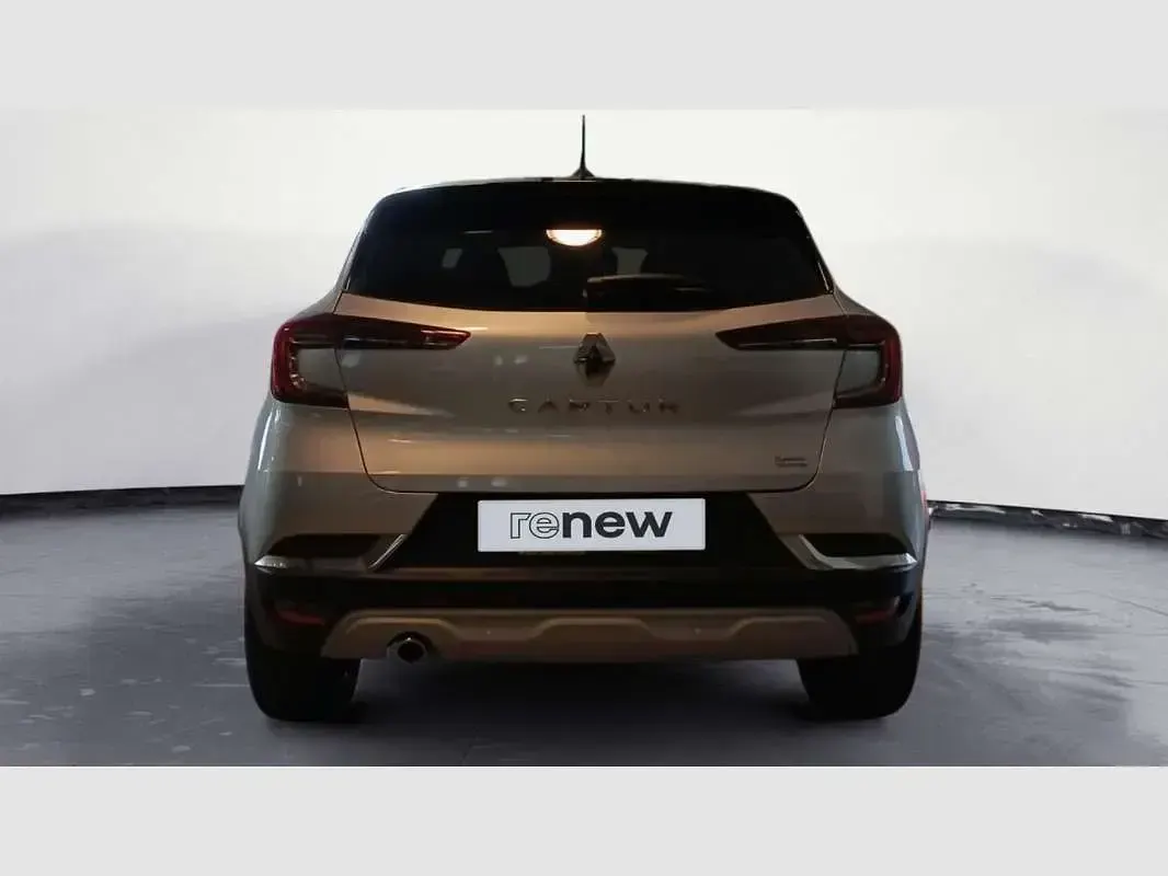 Usado Renault Captur Zen 91 CV (66 kW) 2021 Gris SUV