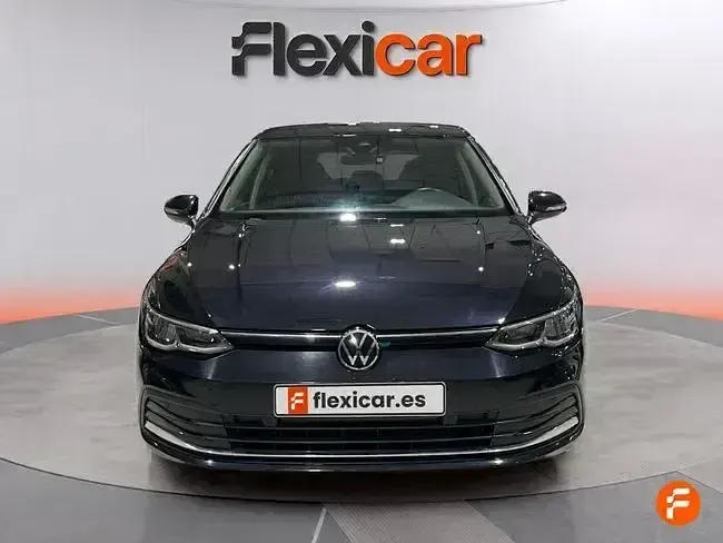 Usado VW Golf VII 115 CV (84 kW) 2021 Negro Utilitario