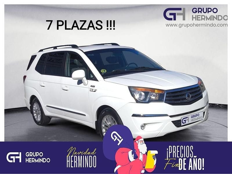 Blanco Usado 2014 Ssangyong (KGM) Rodius Monovolumen | 8500 € (Buen precio) - Imagen 1/4