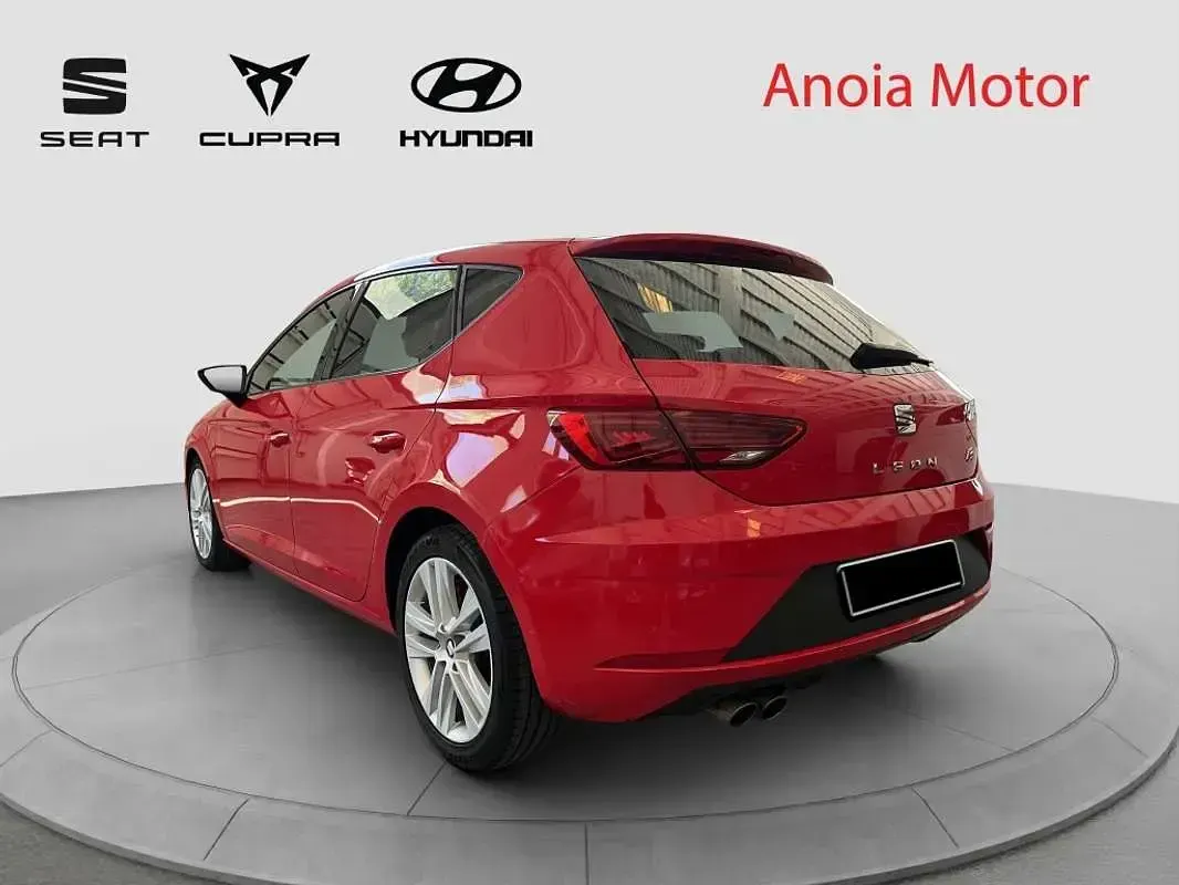 Usado Seat Leon ST FR 150 CV (110 kW) 2017 Rojo Familiar