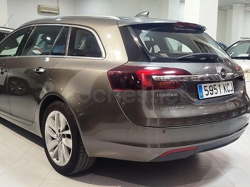 Usado Opel Insignia Excellence 136 CV (100 kW) 2017 Gris / plata Berlina