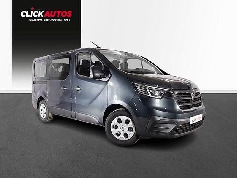 Usado Renault Trafic 110 CV (80 kW) 2024 Gris / plata Monovolumen