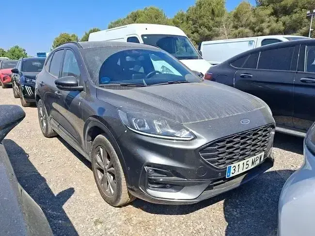 Usado Ford Kuga ST-Line 243 CV (178 kW) 2024 Gris SUV