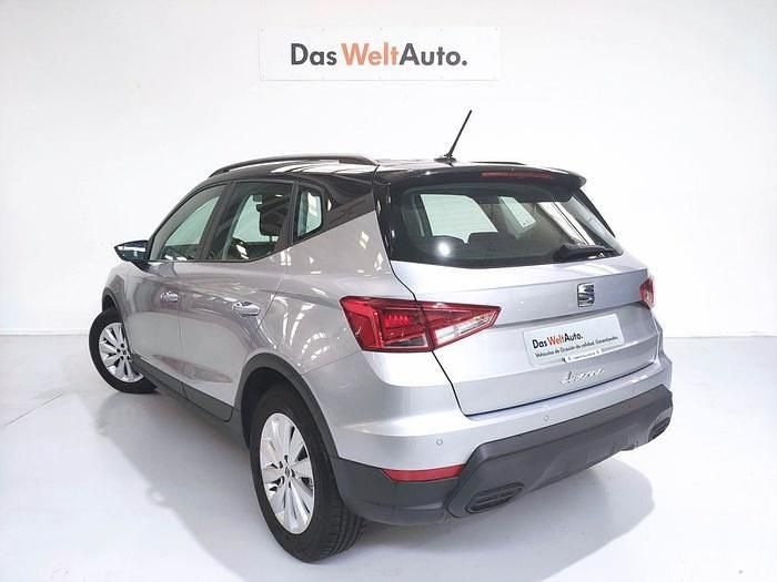 Gris plata Usado 2024 Seat Arona Style SUV | 20.490 € (Precio justo) - Imagen 1/4