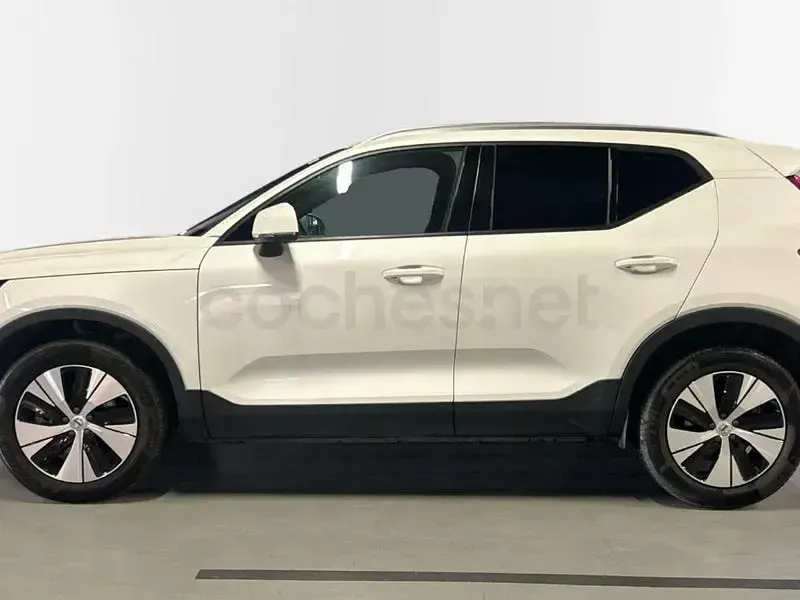 Usado Volvo XC40 Core 163 CV (119 kW) 2025 Blanco SUV