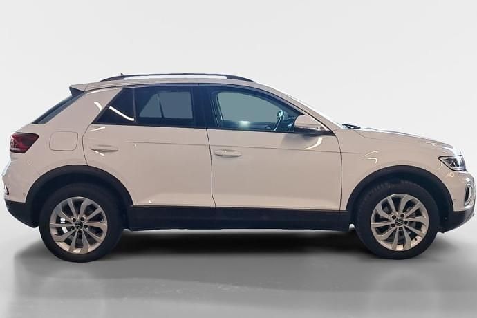 Begagnad VW T-Roc Life 115 HK (84 kW) 2022 SUV