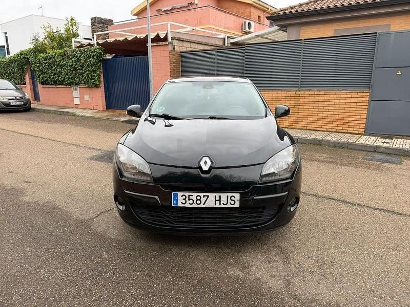 Usado Renault Mégane Business 110 CV (80 kW) 2012 Negro Berlina