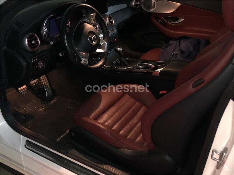 Usado Mercedes C220 AMG line 170 CV (125 kW) 2017 Blanco Coupe
