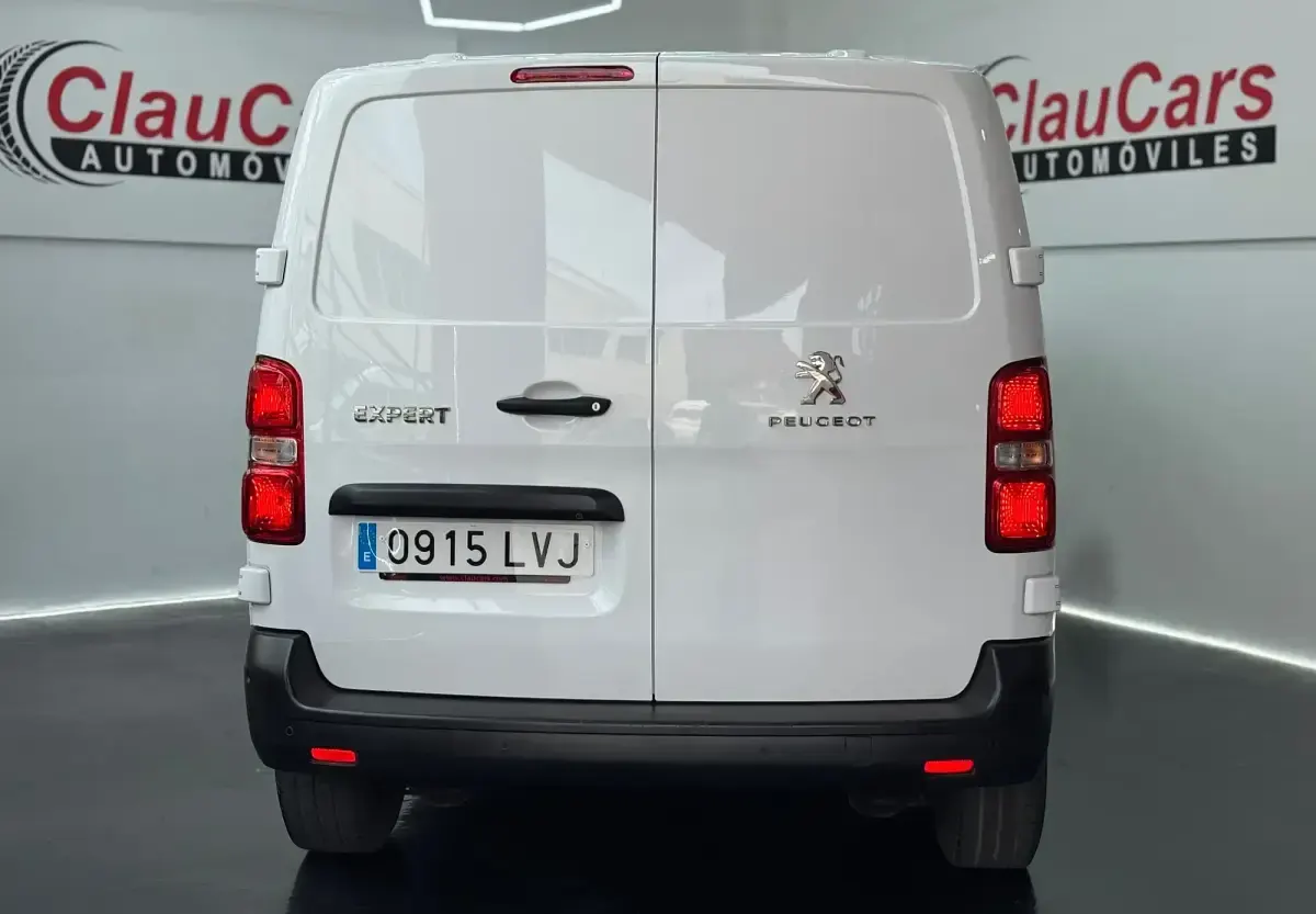 Usado Peugeot Expert Premium 145 CV (106 kW) 2022 Blanco Van
