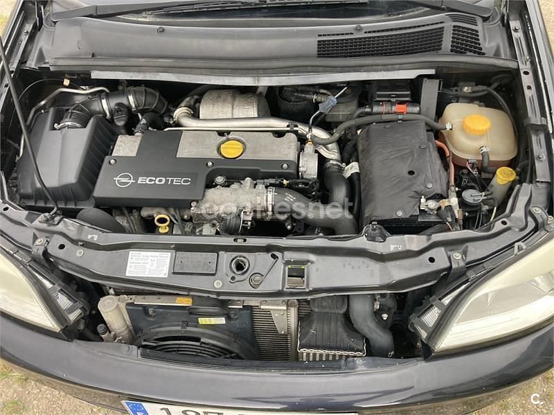 Negro Usado 2006 Opel Zafira Elegance Monovolumen | 3500 € (Precio justo) - Imagen 1/4