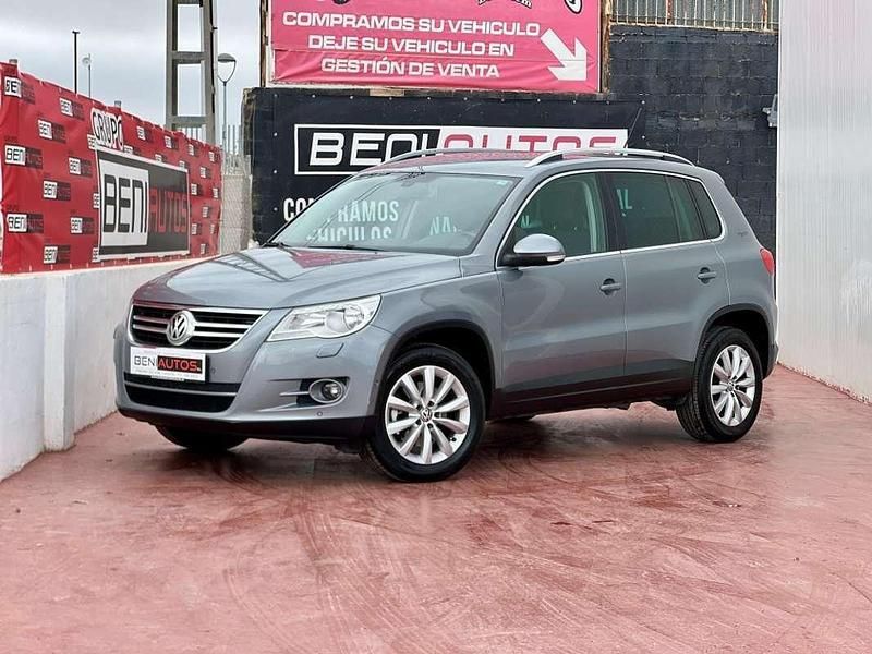 Gris Usado 2010 VW Tiguan Sport SUV | 6990 € (Precio justo) - Imagen 1/4