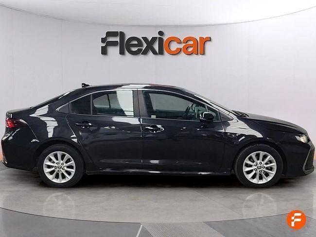 Usado Toyota Corolla Active 101 CV (74 kW) 2023 Negro Berlina