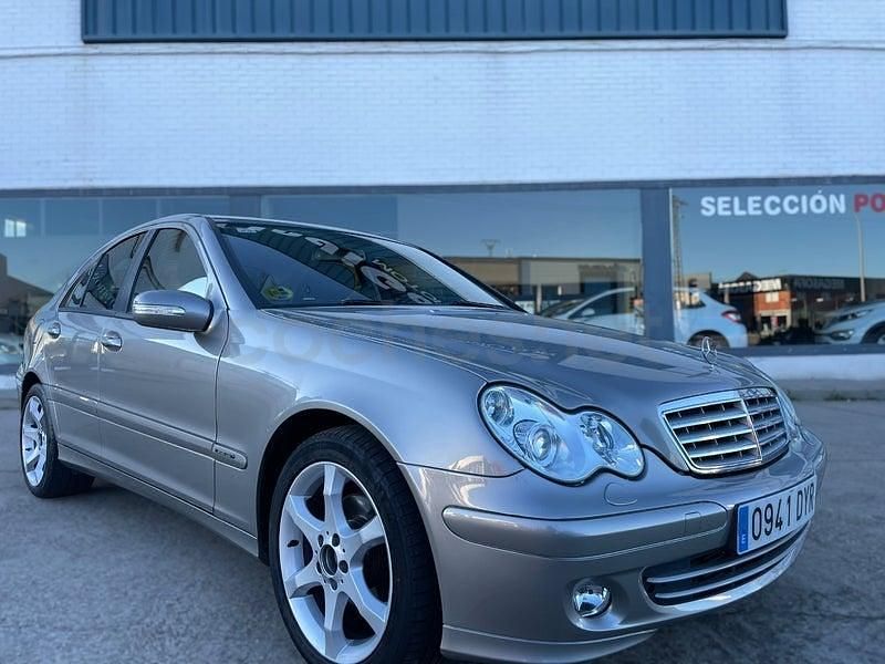 Usado Mercedes C200 Sport Edition 122 CV (89 kW) 2007 Beige Berlina