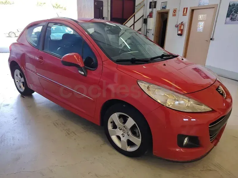 Usado Peugeot 207 Sport 110 CV (80 kW) 2009 Rojo Berlina