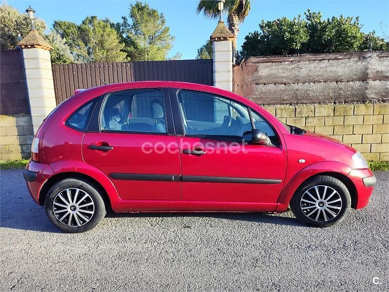 Usado Citroën C3 61 CV (44 kW) 2008 Granate Berlina
