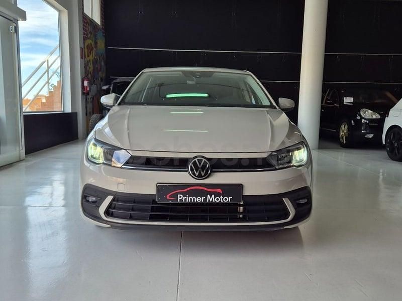 Usado VW Polo 95 CV (69 kW) 2024 Gris / plata Utilitario