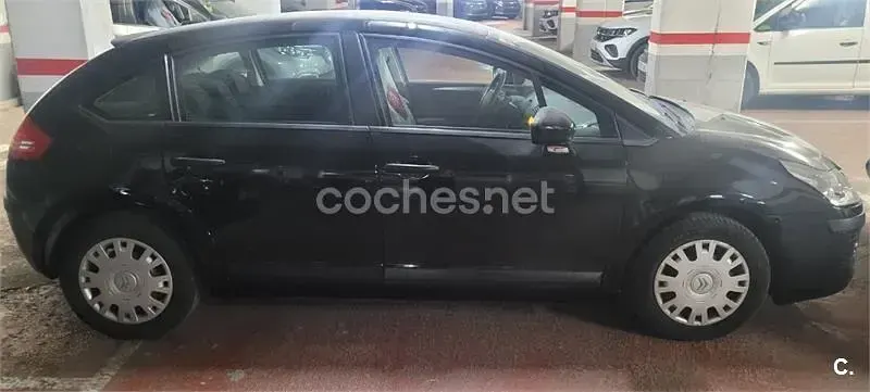 Usado Citroën C4 90 CV (66 kW) 2009 Negro Berlina