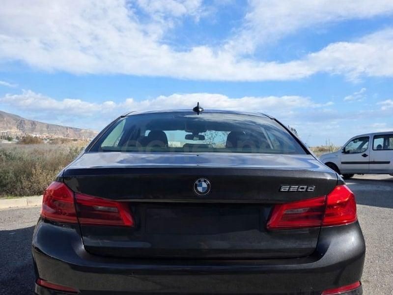 Occasion BMW 520 Luxury Line 190 ch (139 kW) 2019 Gris Berline