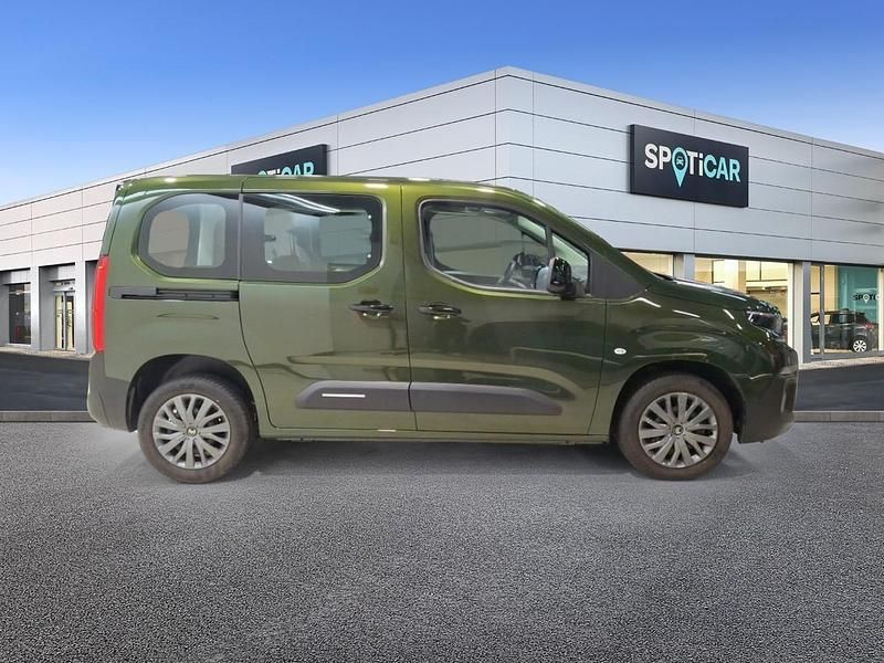 Usado Citroën Berlingo 102 CV (75 kW) 2025 Verde Monovolumen