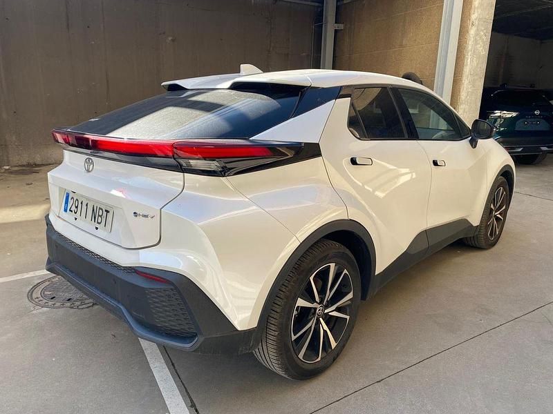 Usado Toyota C-HR Advance 140 CV (102 kW) 2025 Blanco SUV