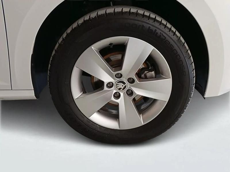 Usado Skoda Kamiq Active 95 CV (69 kW) 2022 SUV
