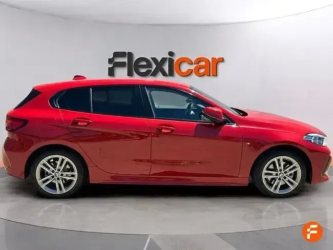 Usado BMW 118 136 CV (100 kW) 2023 Rojo Utilitario