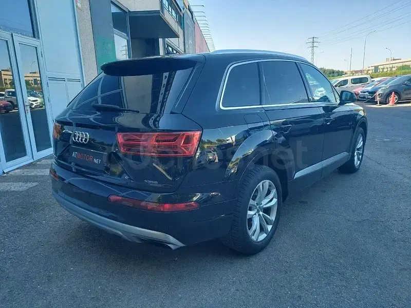 Usado Audi Q7 333 CV (244 kW) 2018 Negro SUV