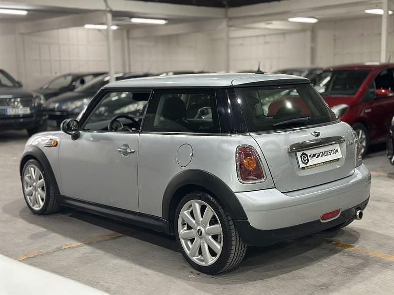 Usado Mini ONE 95 CV (69 kW) 2008 Gris / plata Utilitario