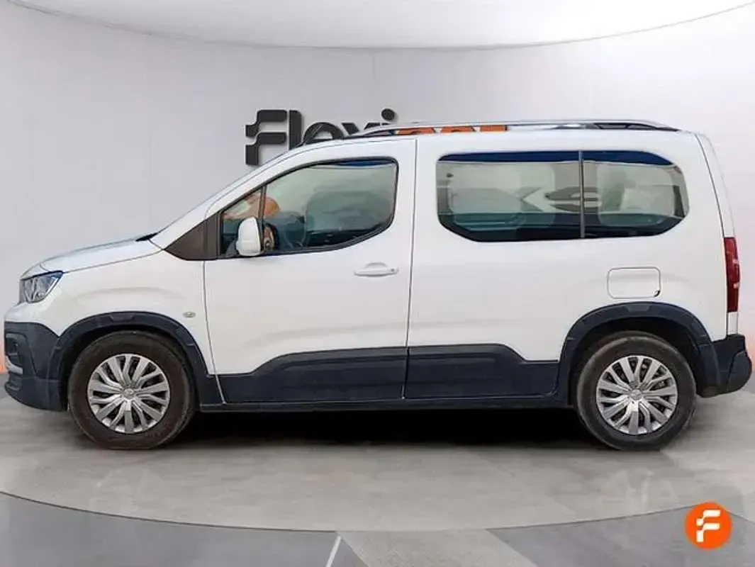 Usado Peugeot Rifter Access 75 CV (55 kW) 2019 Blanco Monovolumen