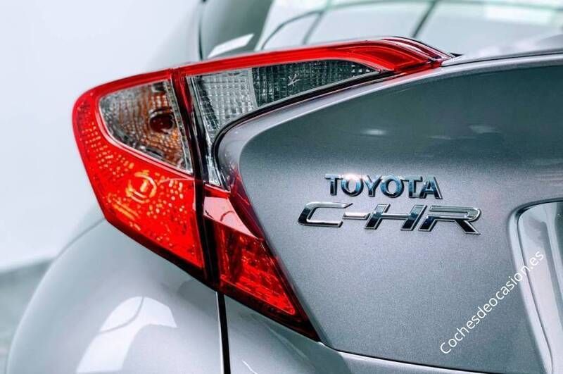 Plata Usado 2018 Toyota C-HR Business Edition SUV | 22.990 € (Precio justo) - Imagen 1/4