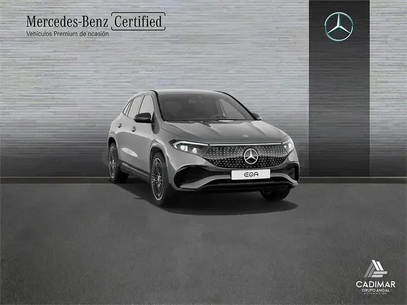 Usado Mercedes EQA250 AMG 139 kW (190 CV) 2025 Gris montaña SUV