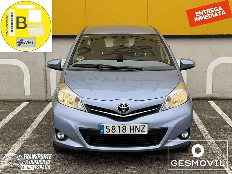 Usado Toyota Yaris Active 90 CV (66 kW) 2013 Azul Utilitario