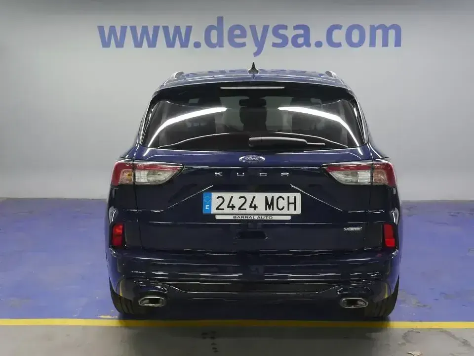 Usado Ford Kuga ST-Line X 190 CV (139 kW) 2022 Azul SUV