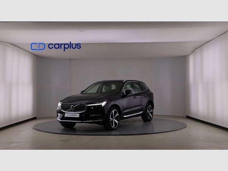 Negro Usado 2023 Volvo XC60 Plus SUV | 46.990 € (Un poco caro) - Imagen 1/4