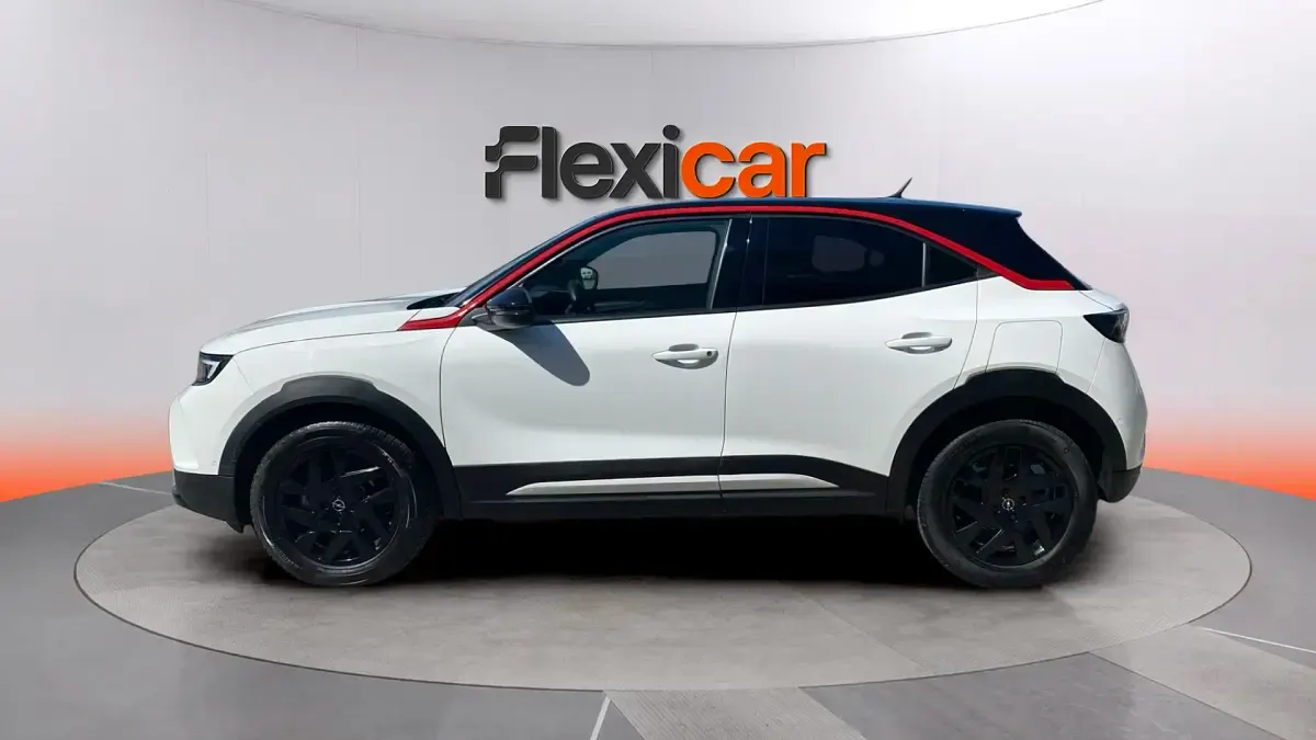 Usado Opel Mokka GS Line 131 CV (96 kW) 2021 Blanco SUV