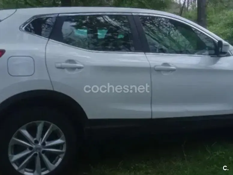 Usado Nissan Qashqai Visia 115 CV (84 kW) 2016 Blanco SUV