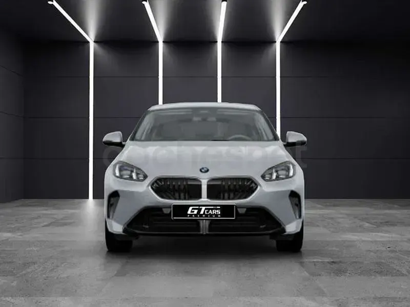 Usado BMW 120 163 CV (119 kW) 2025 Gris / plata Utilitario