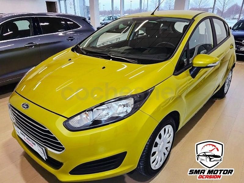 Usado Ford Fiesta Trend 75 CV (55 kW) 2015 Amarillo Berlina