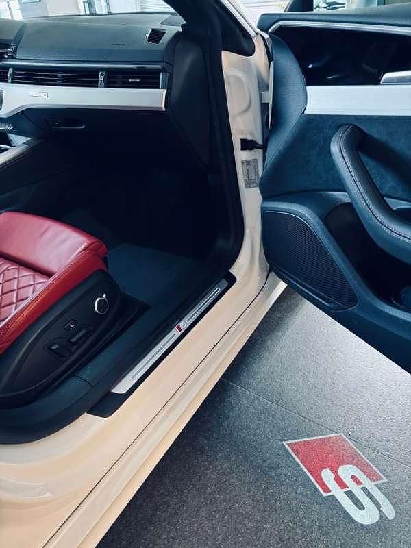 Usado Audi S5 Ambiente 341 CV (250 kW) 2022 Blanco Coupe